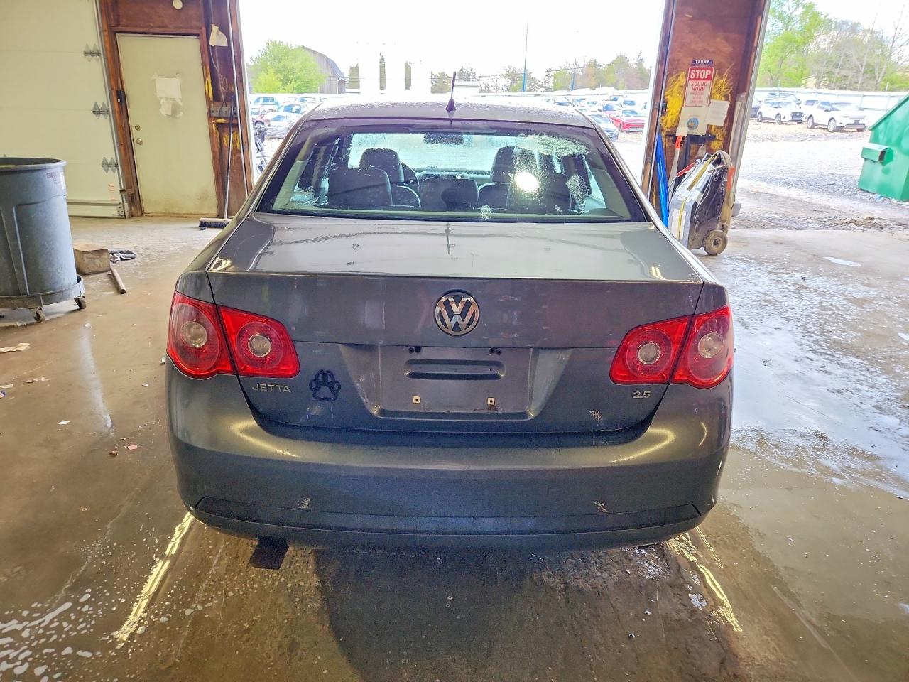 2007 VOLKSWAGEN JETTA WOLFSBURG photo 16