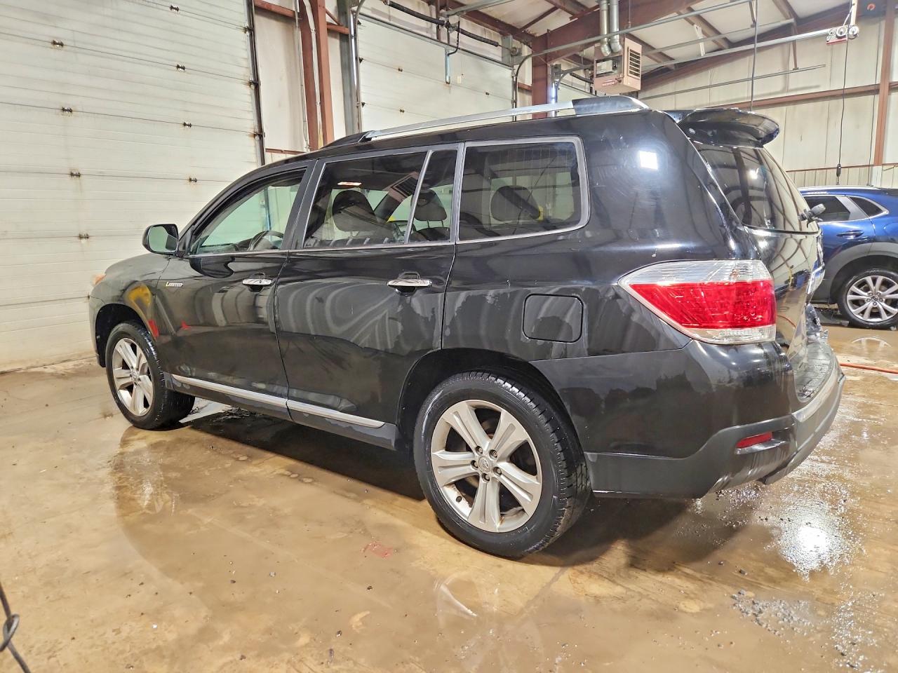 2013 TOYOTA HIGHLANDER LIMITED photo 4