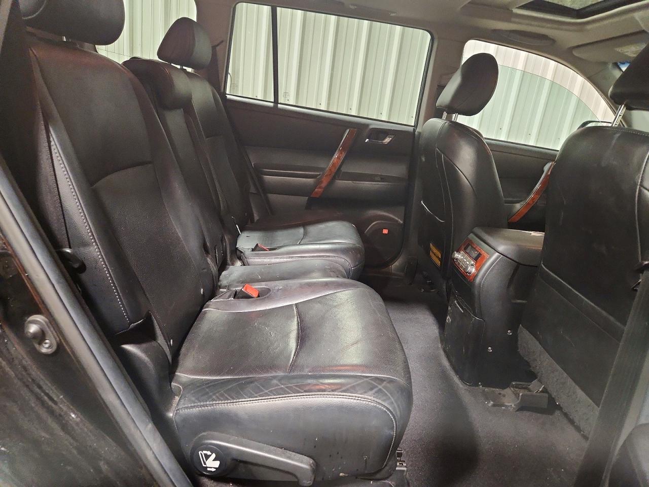 2013 TOYOTA HIGHLANDER LIMITED photo 31