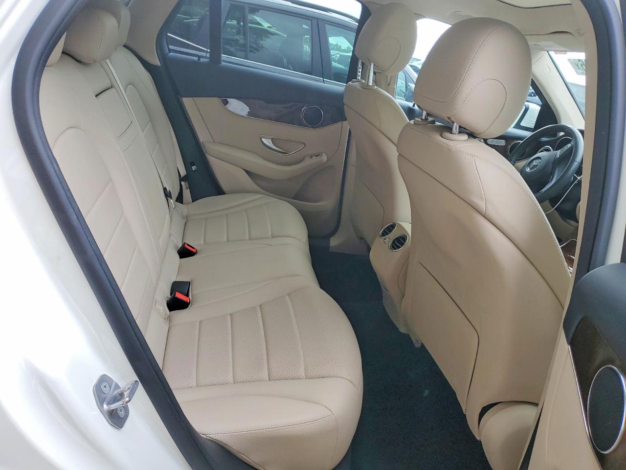 2017 MERCEDES-BENZ GLC 300 photo 21