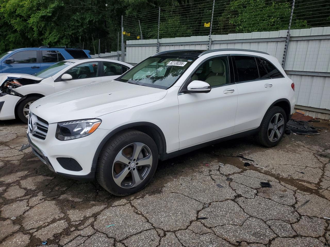 2017 MERCEDES-BENZ GLC