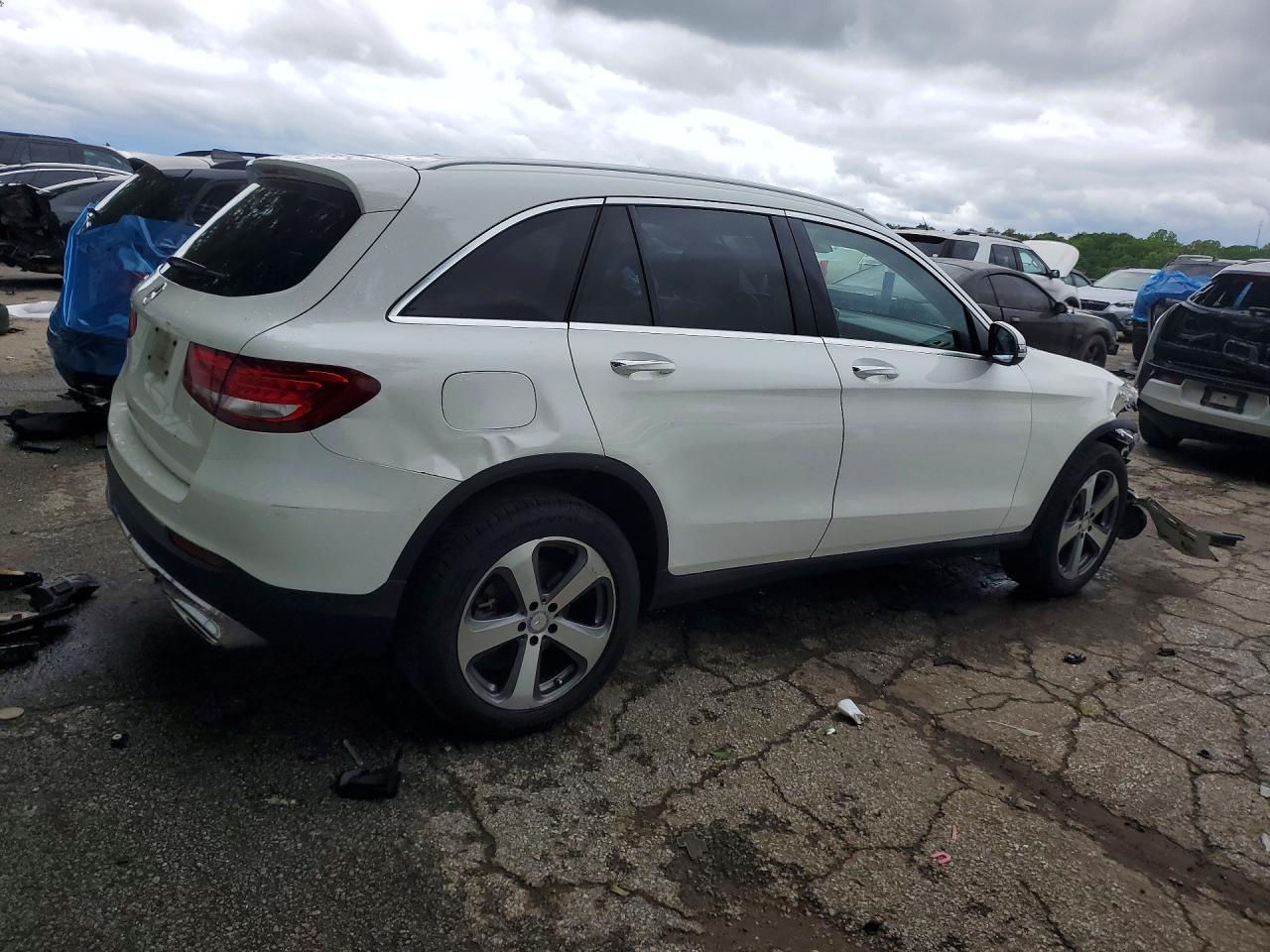 2017 MERCEDES-BENZ GLC 300 photo 5