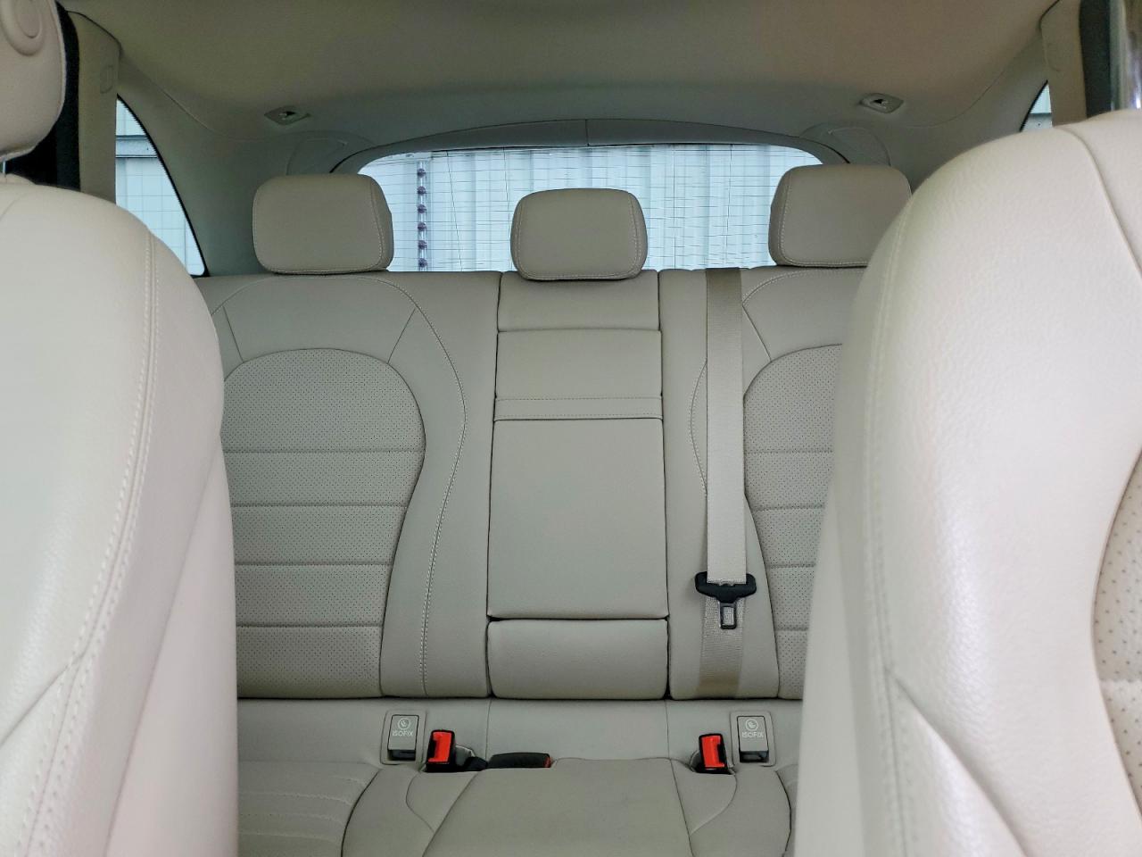 2017 MERCEDES-BENZ GLC 300 photo 19