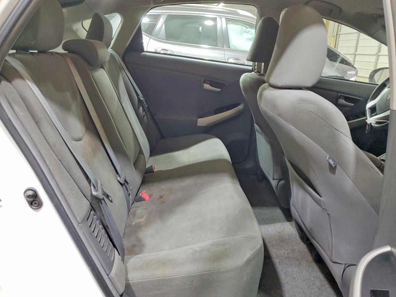 2011 TOYOTA PRIUS TWO photo 31
