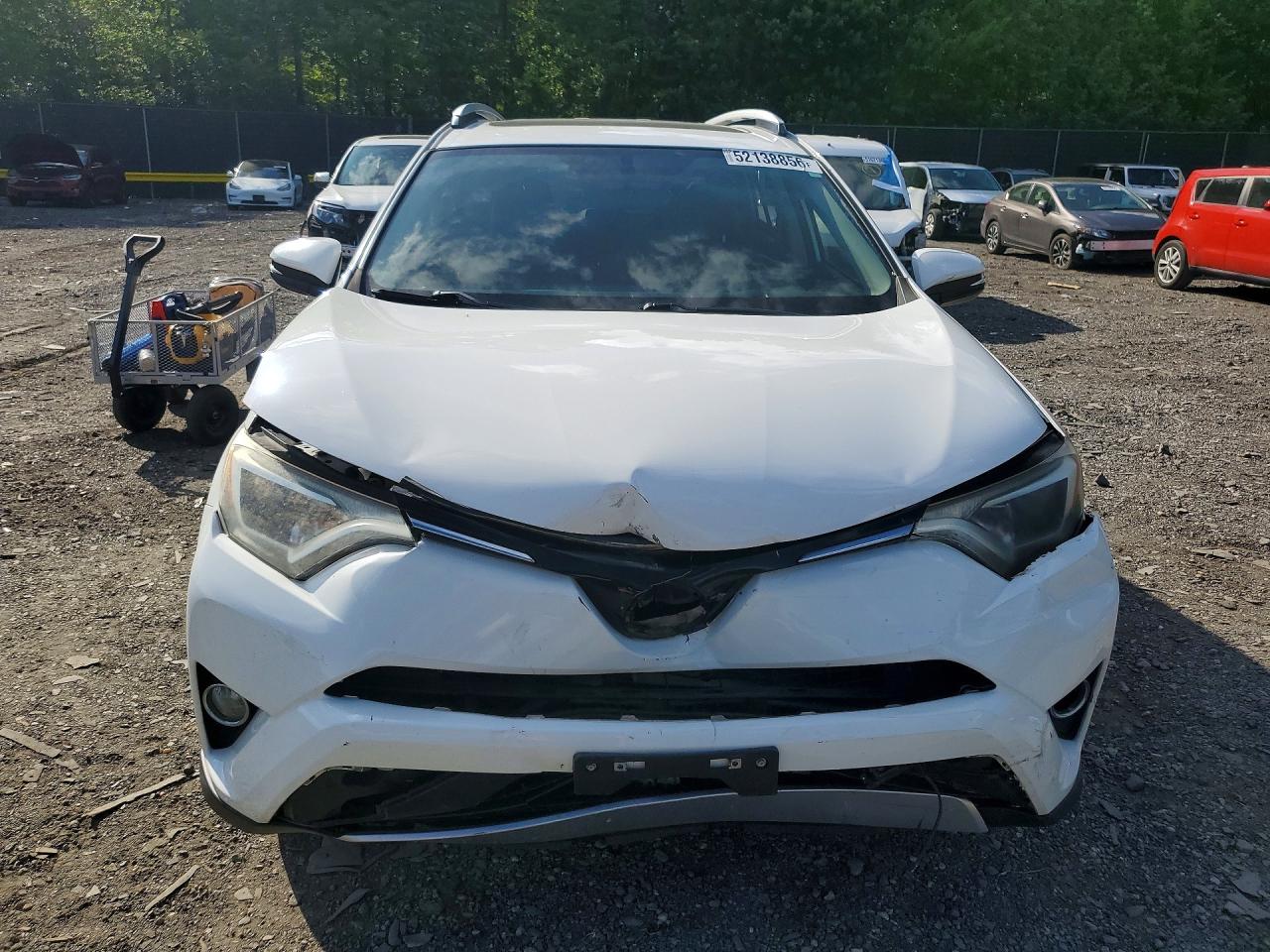 2016 TOYOTA RAV4 XLE photo 13