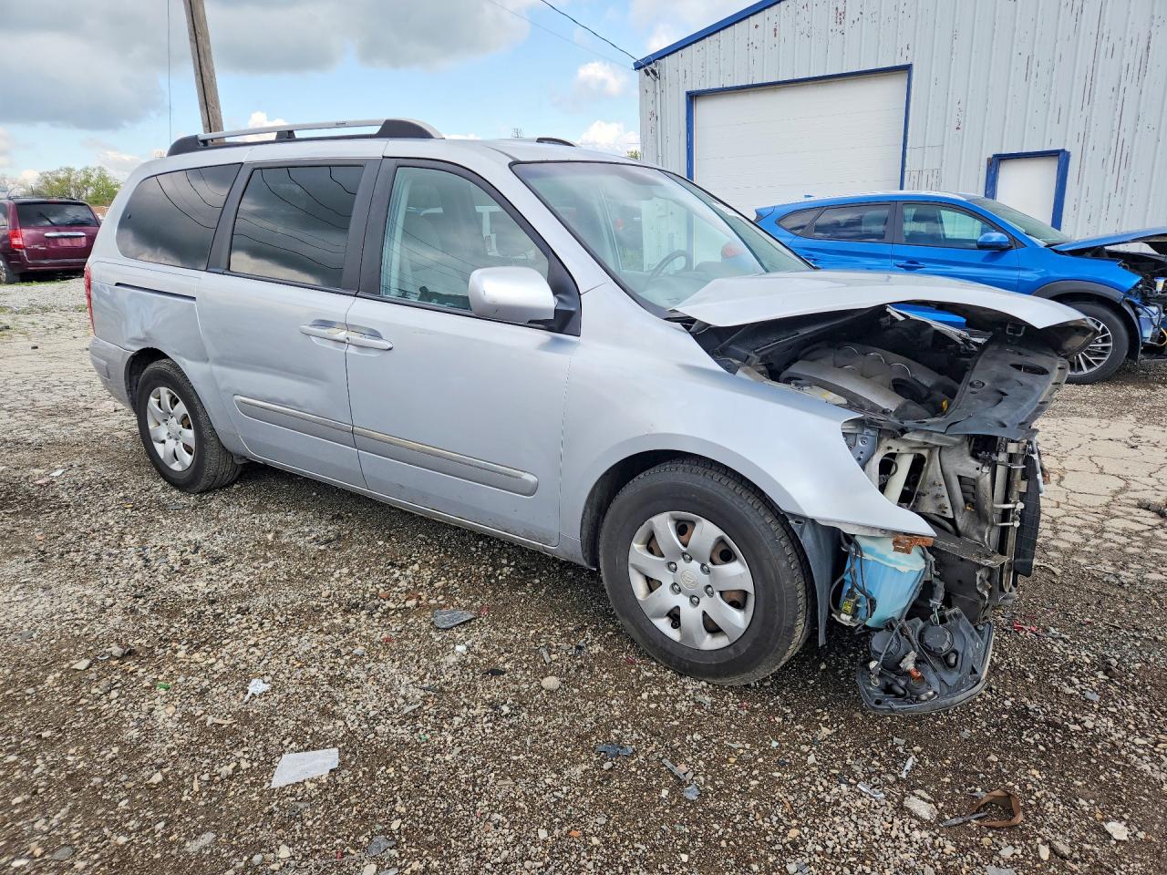 2007 HYUNDAI ENTOURAGE GLS photo 7