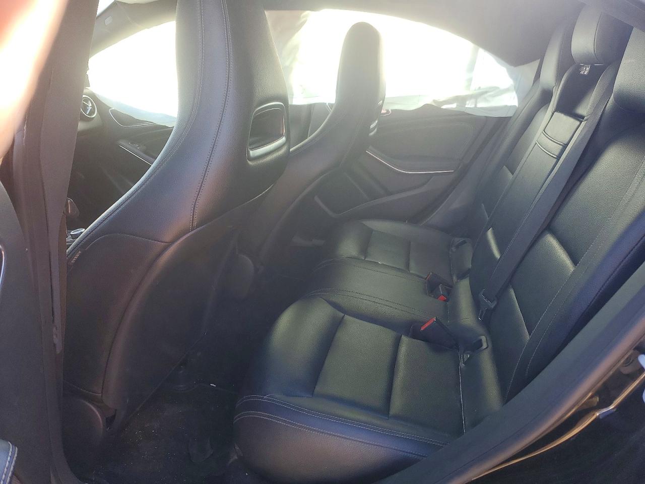 2016 MERCEDES-BENZ CLA 250 4MATIC photo 28
