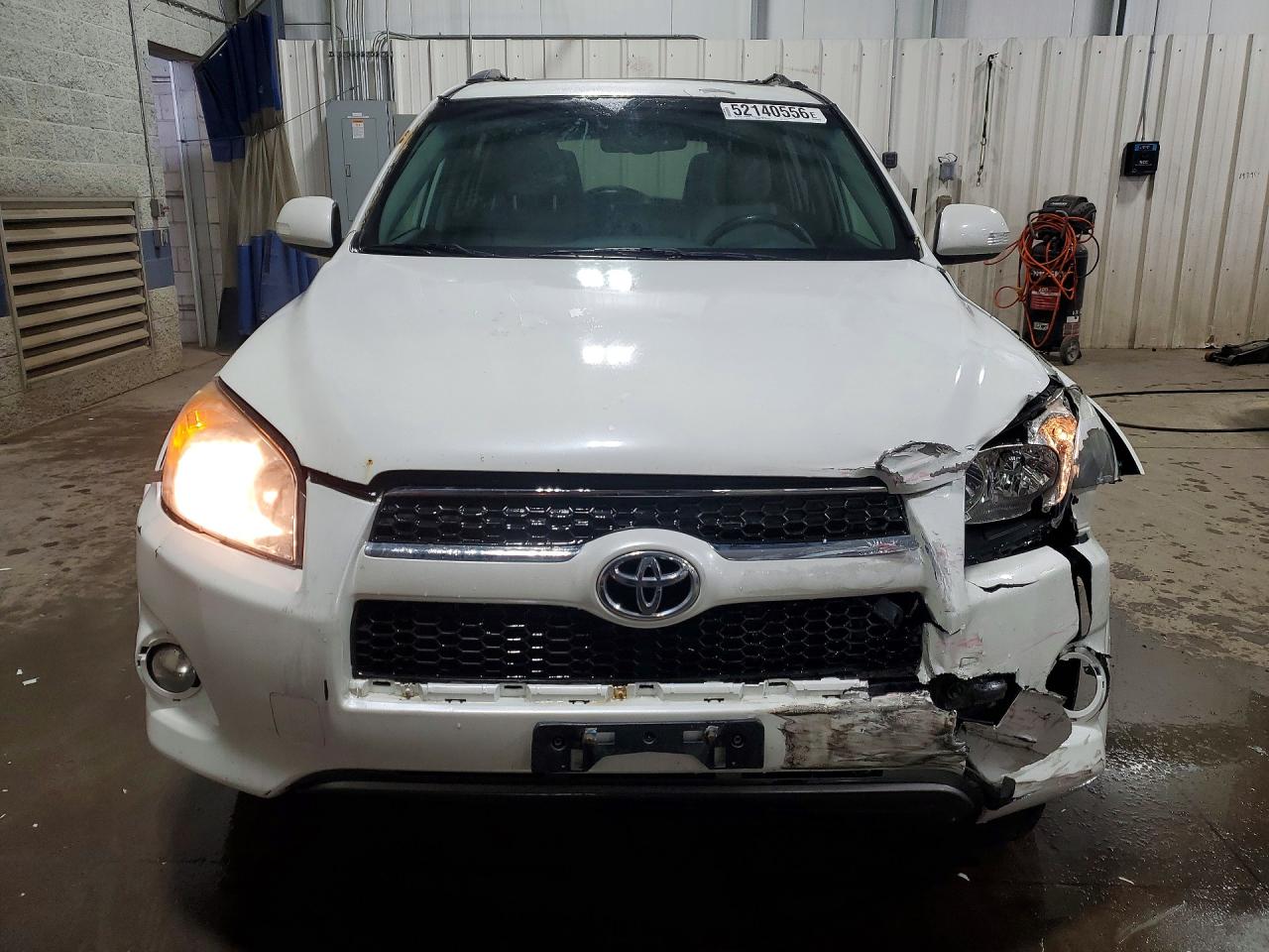 2012 TOYOTA RAV4 LIMITED photo 13
