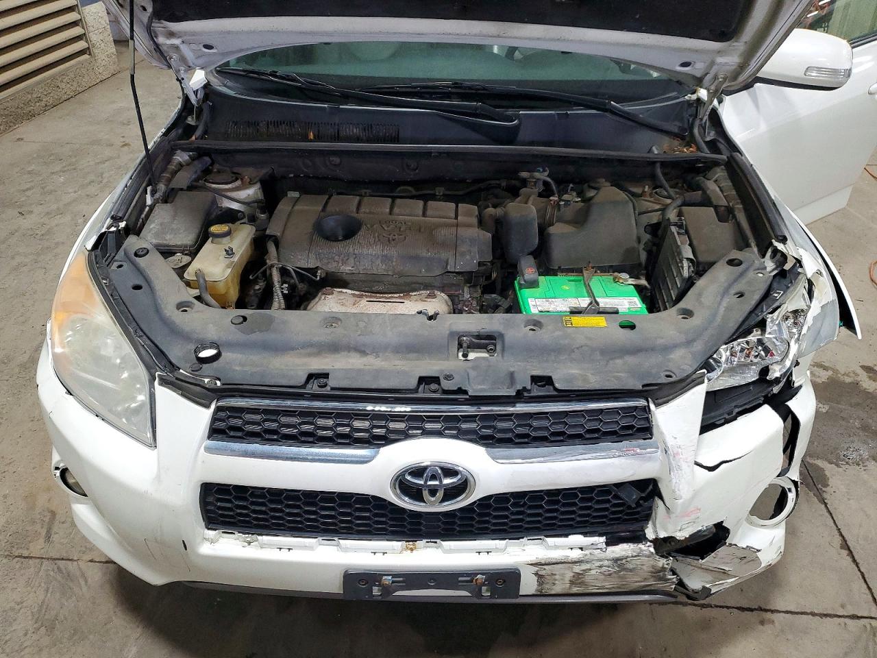 2012 TOYOTA RAV4 LIMITED photo 31