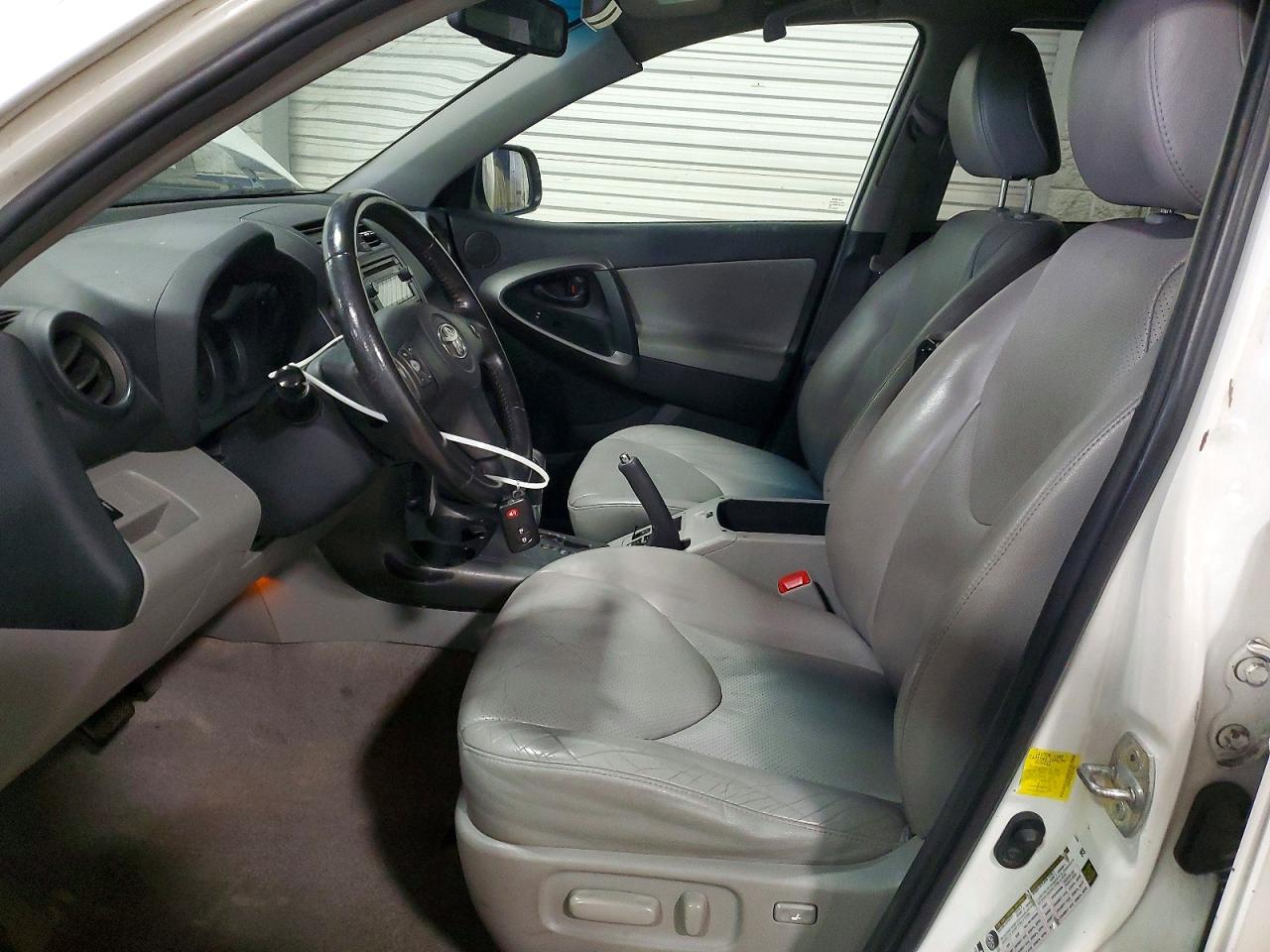 2012 TOYOTA RAV4 LIMITED photo 19