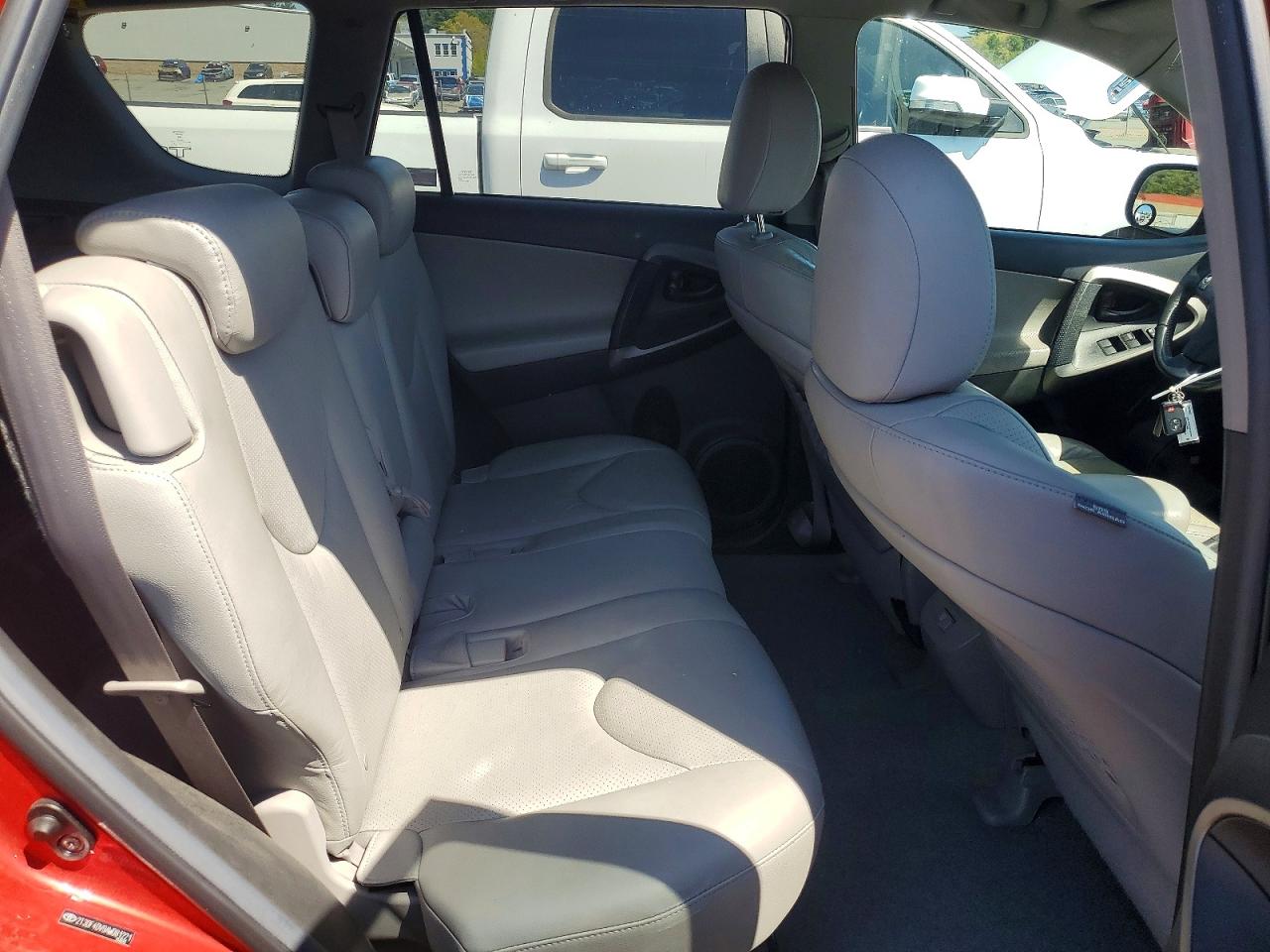 2010 TOYOTA RAV4 LIMITED photo 21