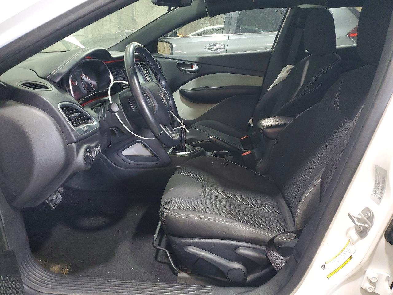 2015 DODGE DART SXT photo 13