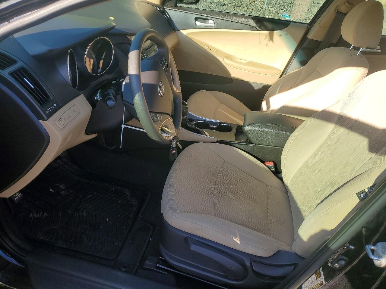 2011 HYUNDAI SONATA GLS photo 19