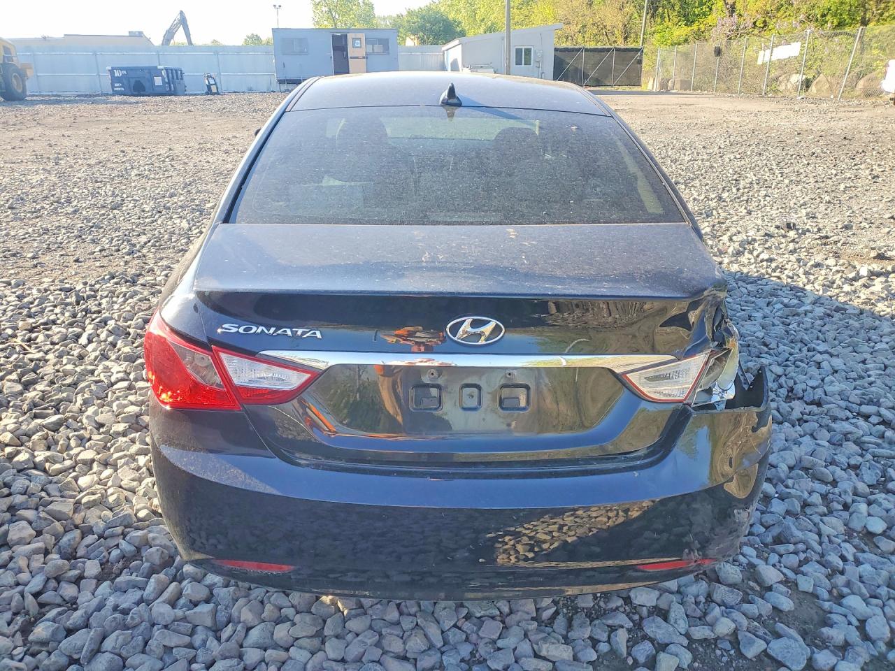 2011 HYUNDAI SONATA GLS photo 16