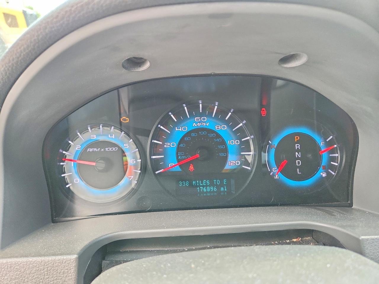 2011 FORD FUSION SE photo 17