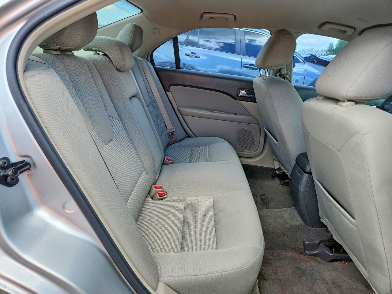 2011 FORD FUSION SE photo 19