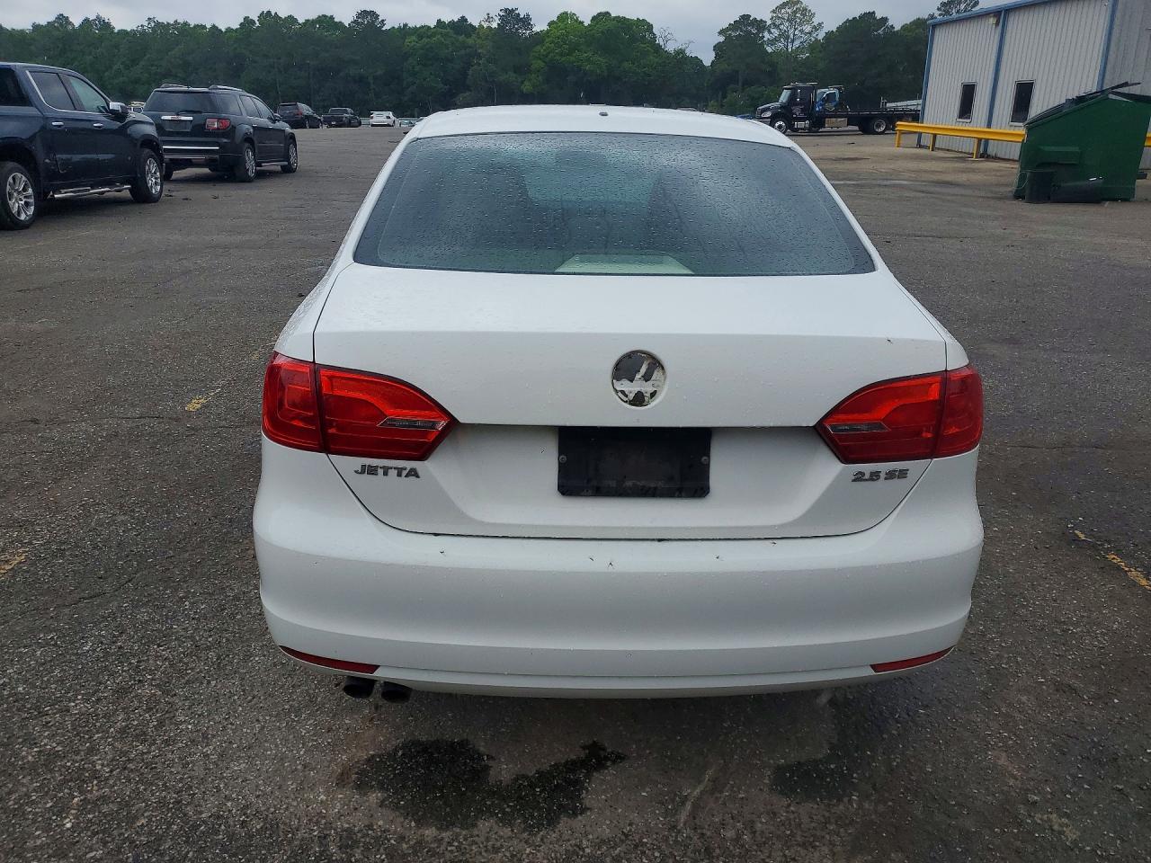2013 VOLKSWAGEN JETTA SE photo 6
