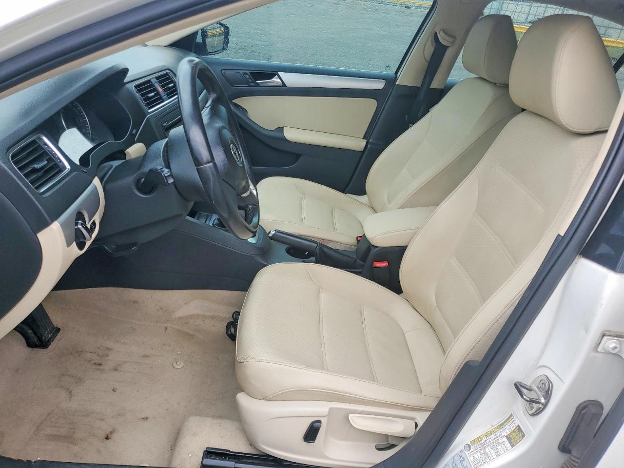 2013 VOLKSWAGEN JETTA SE photo 7