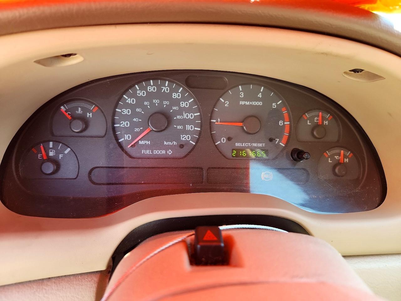 2003 FORD MUSTANG photo 25