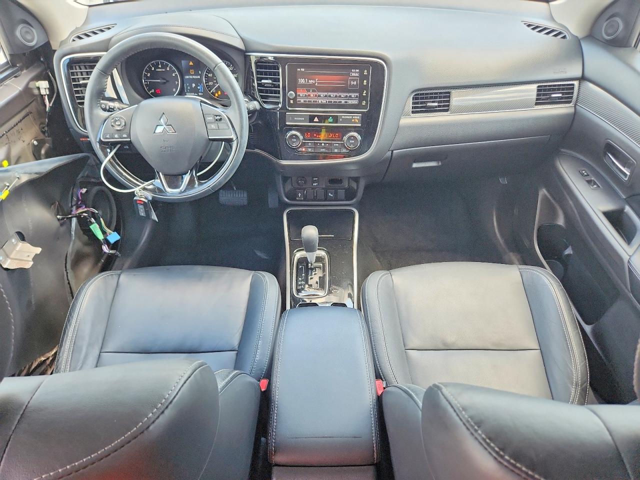 2019 MITSUBISHI OUTLANDER SE photo 15