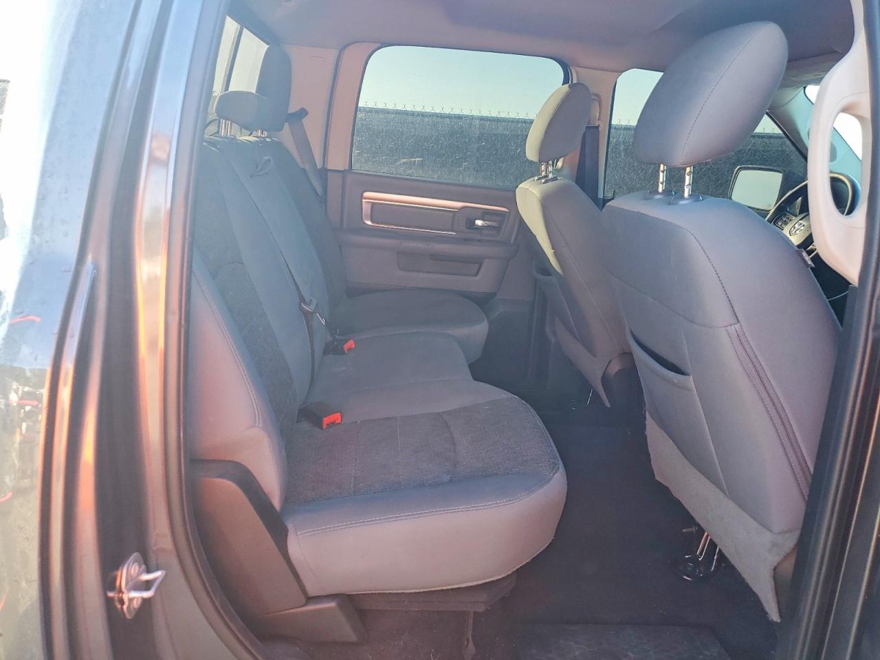 2017 RAM 1500 SLT photo 19