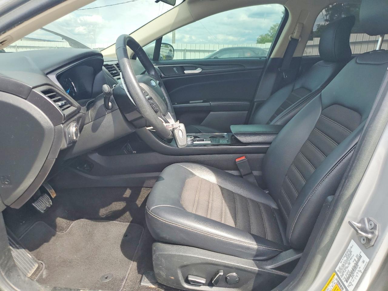 2018 FORD FUSION SE HYBRID photo 13