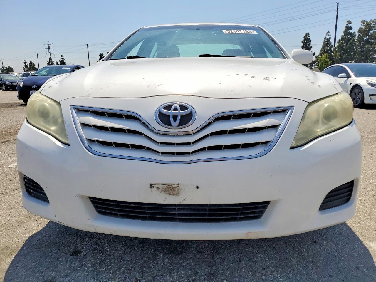 2011 TOYOTA CAMRY LE photo 13