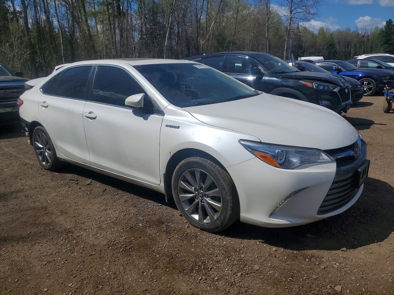 2017 TOYOTA CAMRY HYBRID photo 10