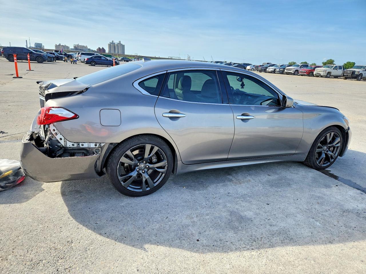2011 INFINITI M37 BASE photo 5