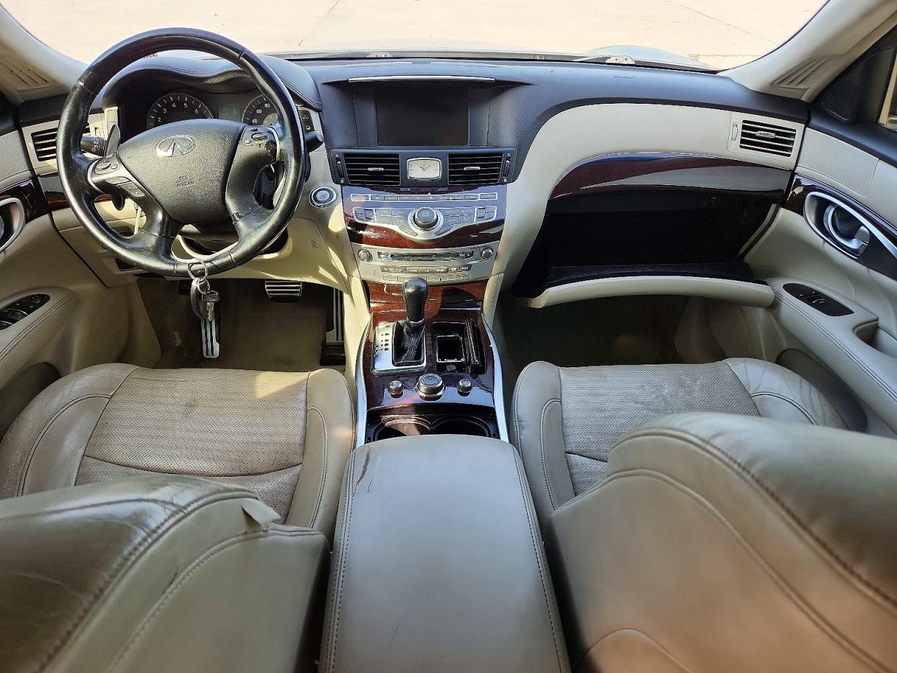 2011 INFINITI M37 BASE photo 15