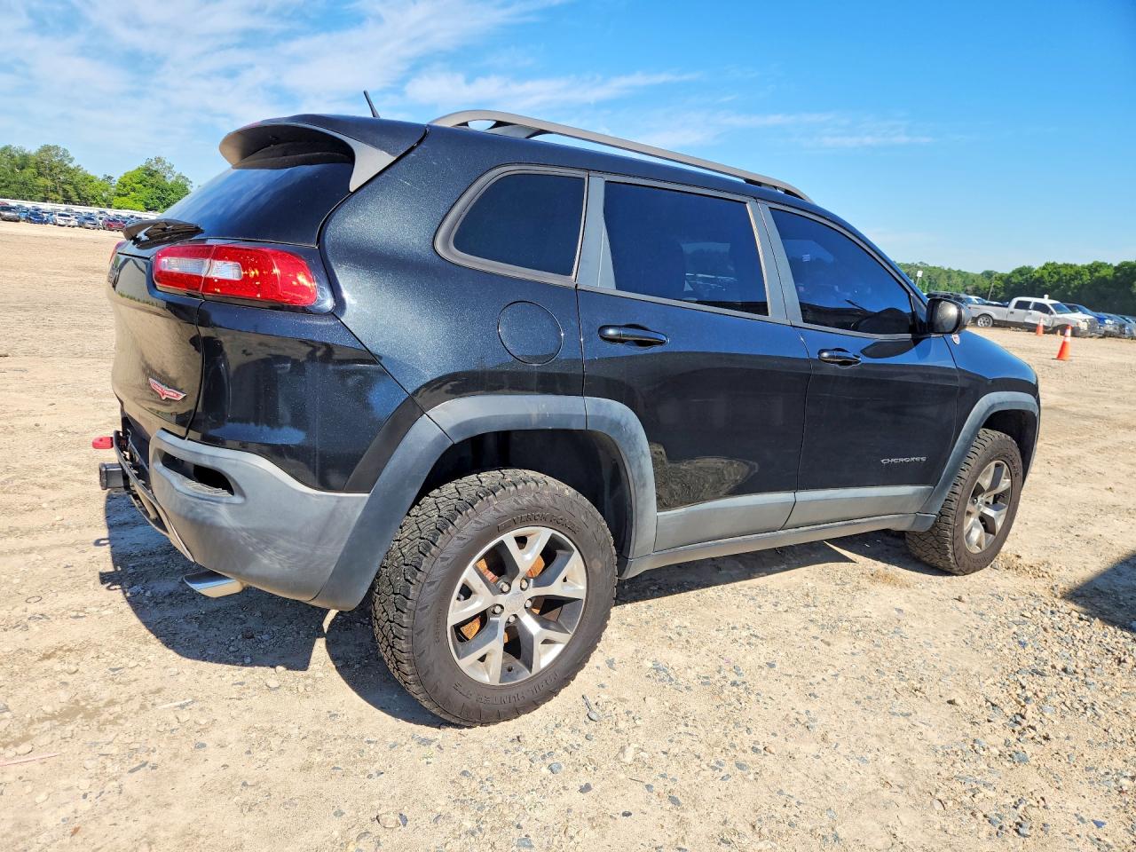 2014 JEEP CHEROKEE TRAILHAWK photo 3