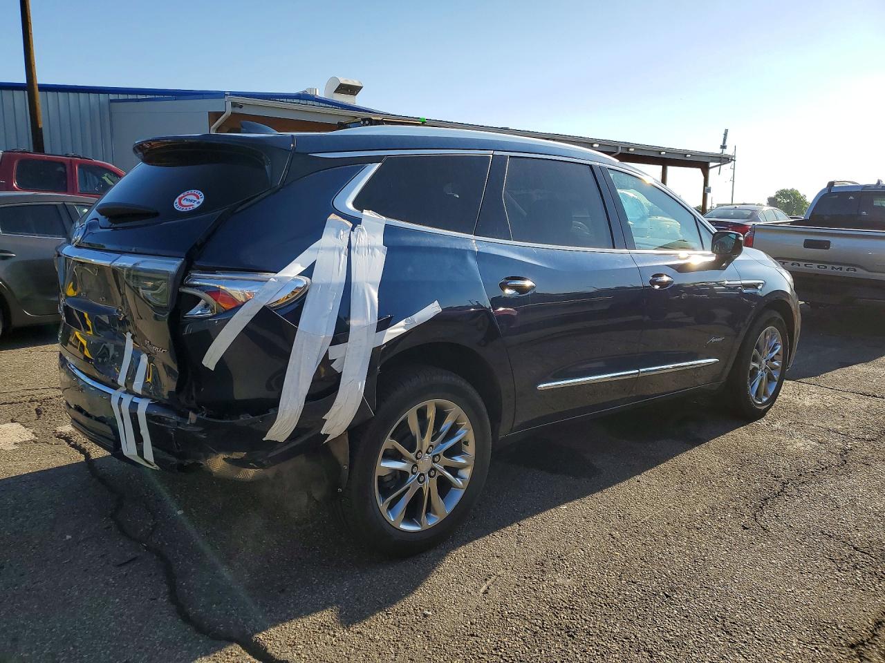 2022 BUICK ENCLAVE AVENIR photo 5