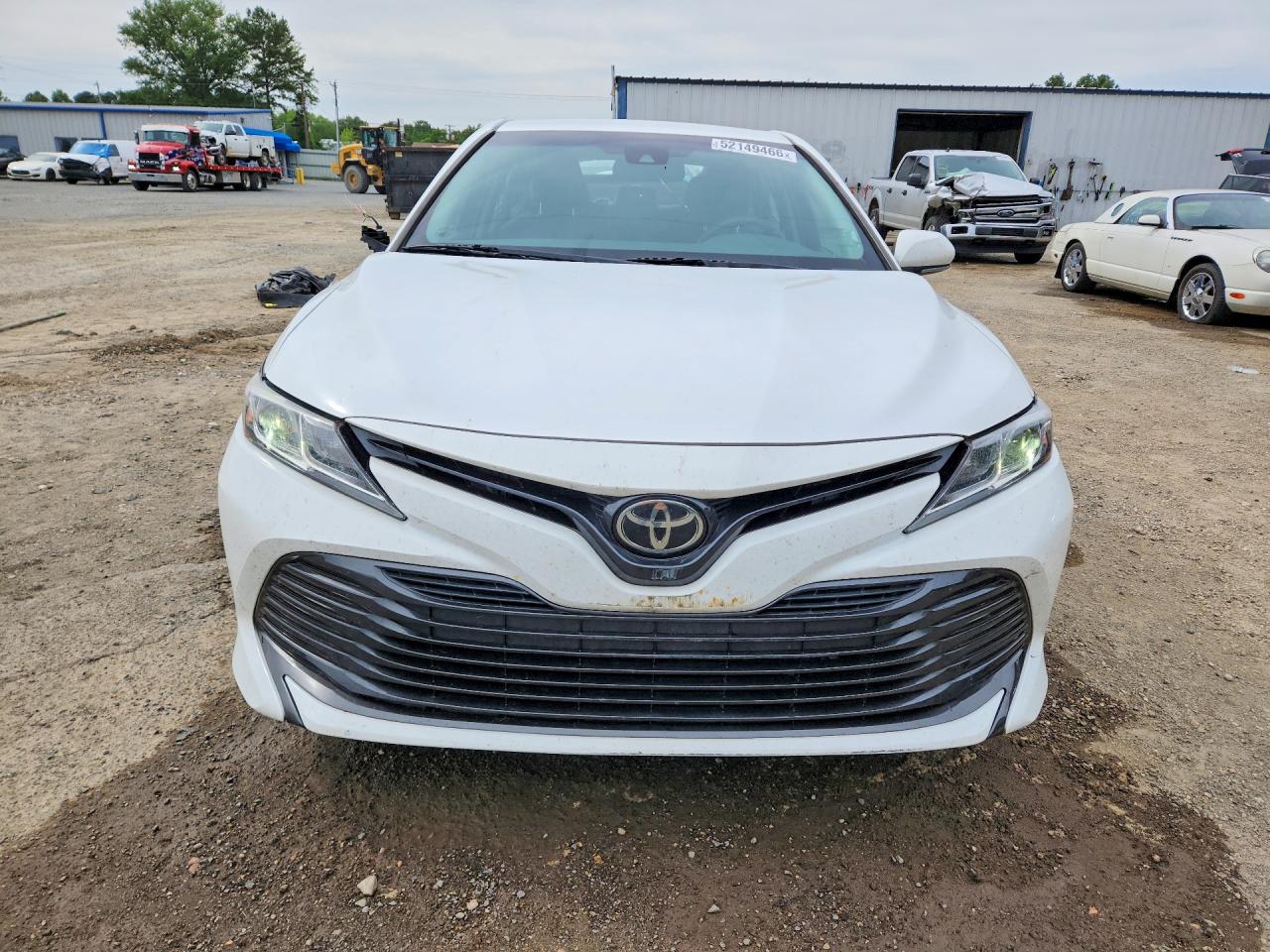2018 TOYOTA CAMRY LE photo 13
