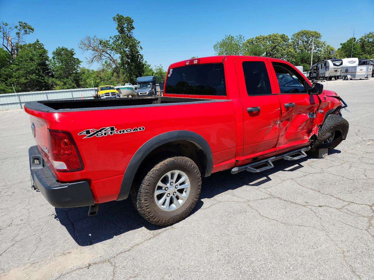 2014 RAM 1500 ST photo 3