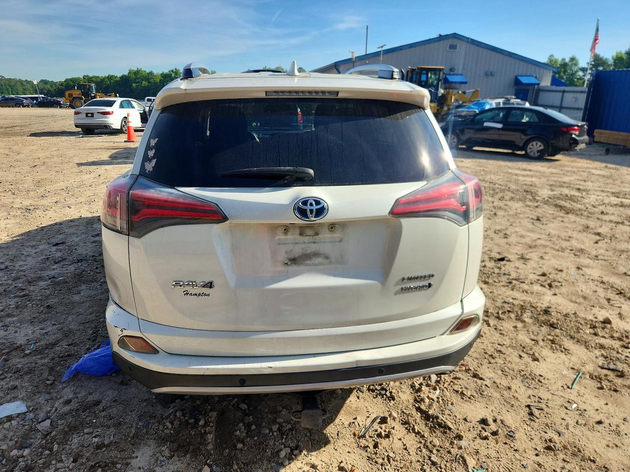 2016 TOYOTA RAV4 HV LIMITED photo 11
