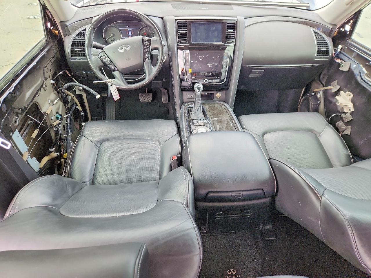 2021 INFINITI QX80 LUXE photo 22