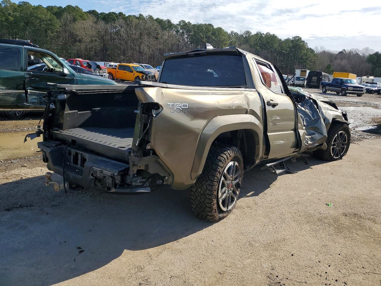 2025 TOYOTA TACOMA TRD SPORT photo 5