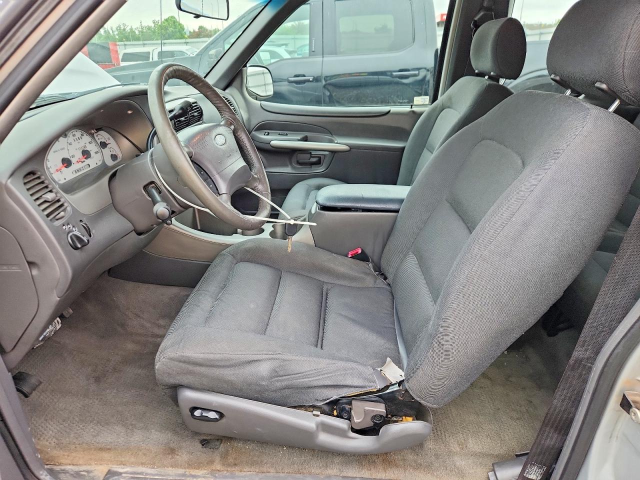 2001 FORD EXPLORER SPORT photo 13