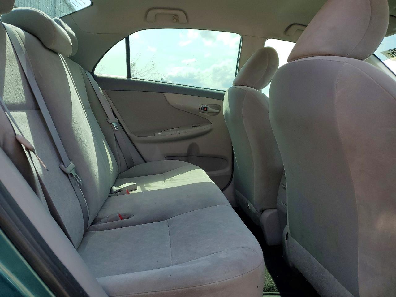 2009 TOYOTA COROLLA LE photo 19