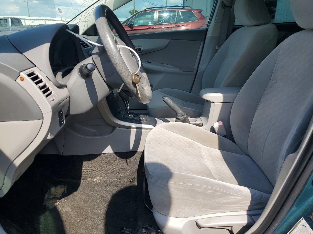 2009 TOYOTA COROLLA LE photo 13
