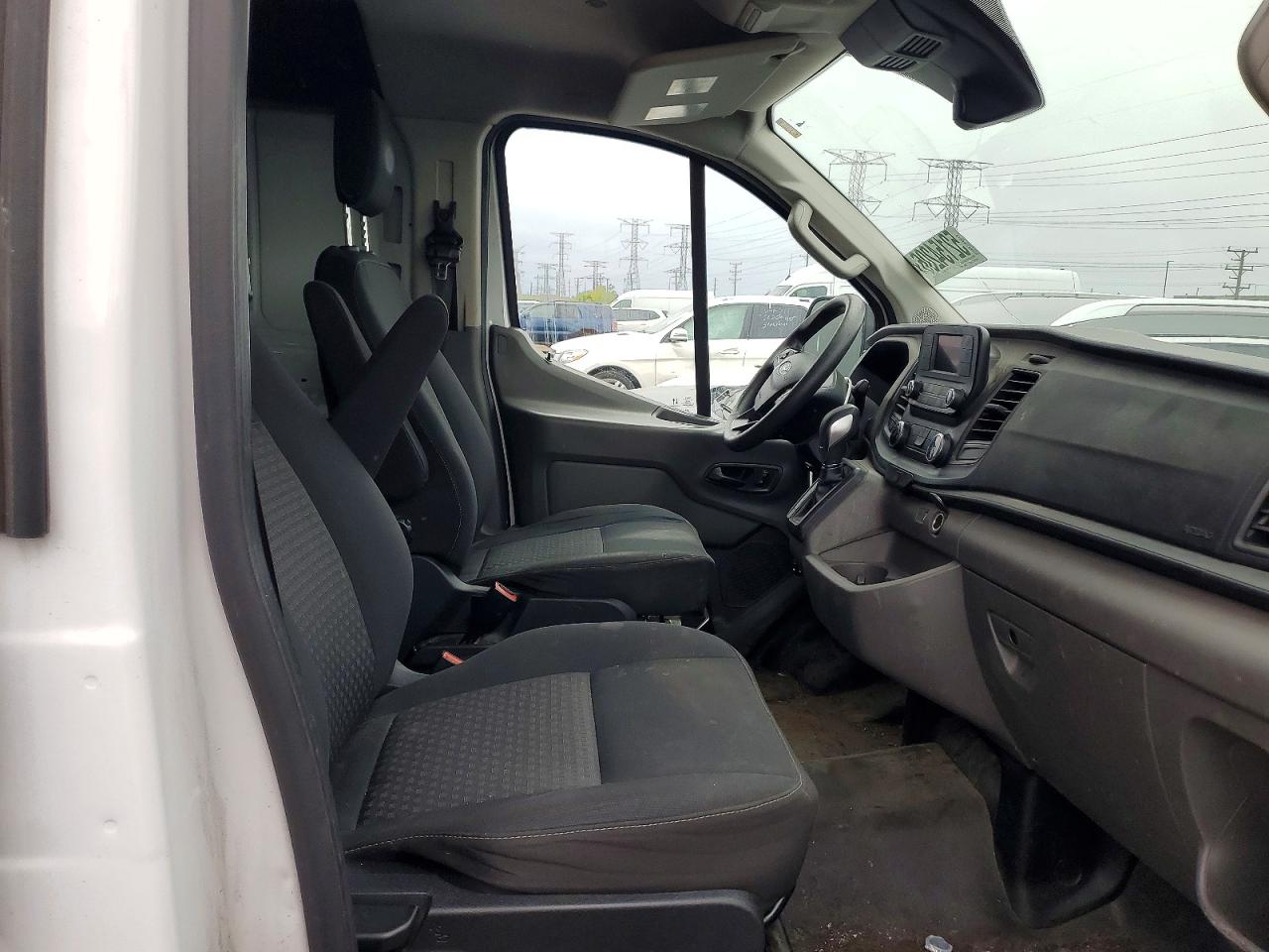 2020 FORD TRANSIT T-150 photo 28