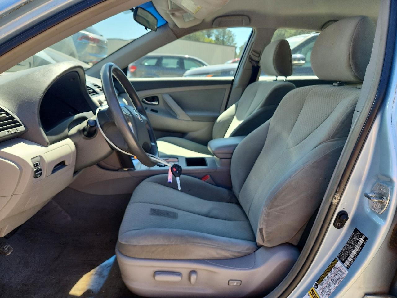 2007 TOYOTA CAMRY LE photo 13