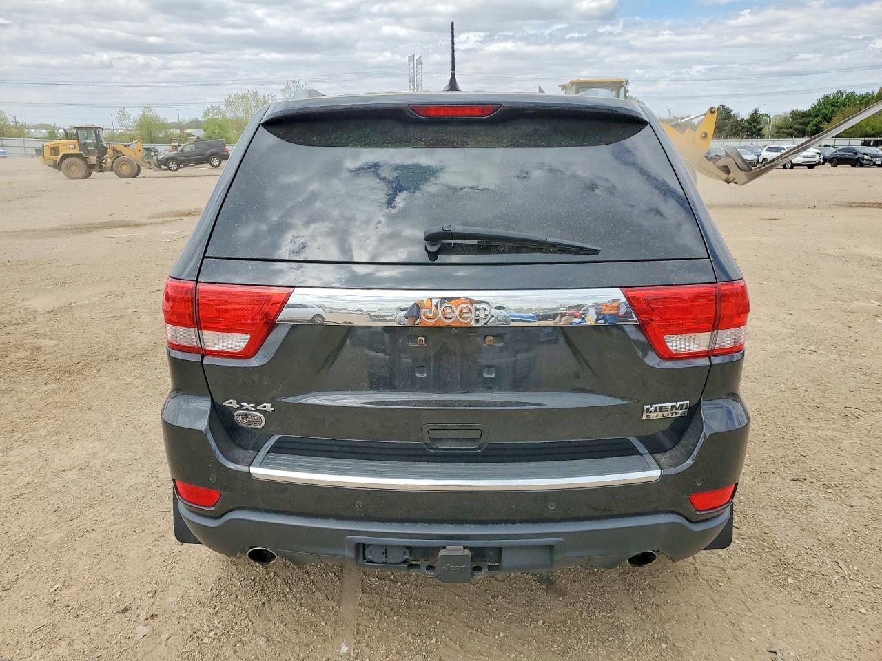 2012 JEEP GRAND CHEROKEE OVERLAND photo 6
