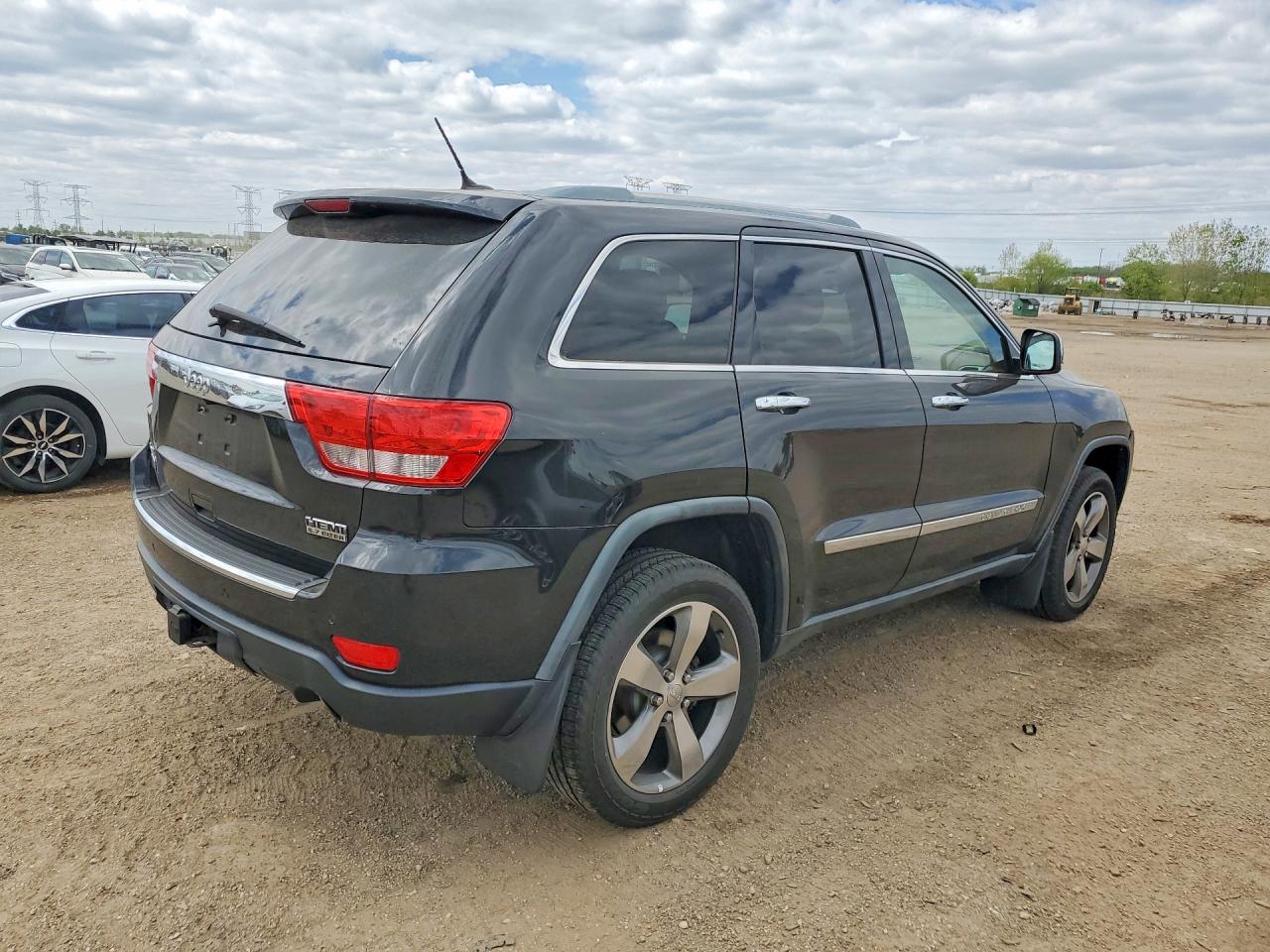 2012 JEEP GRAND CHEROKEE OVERLAND photo 3