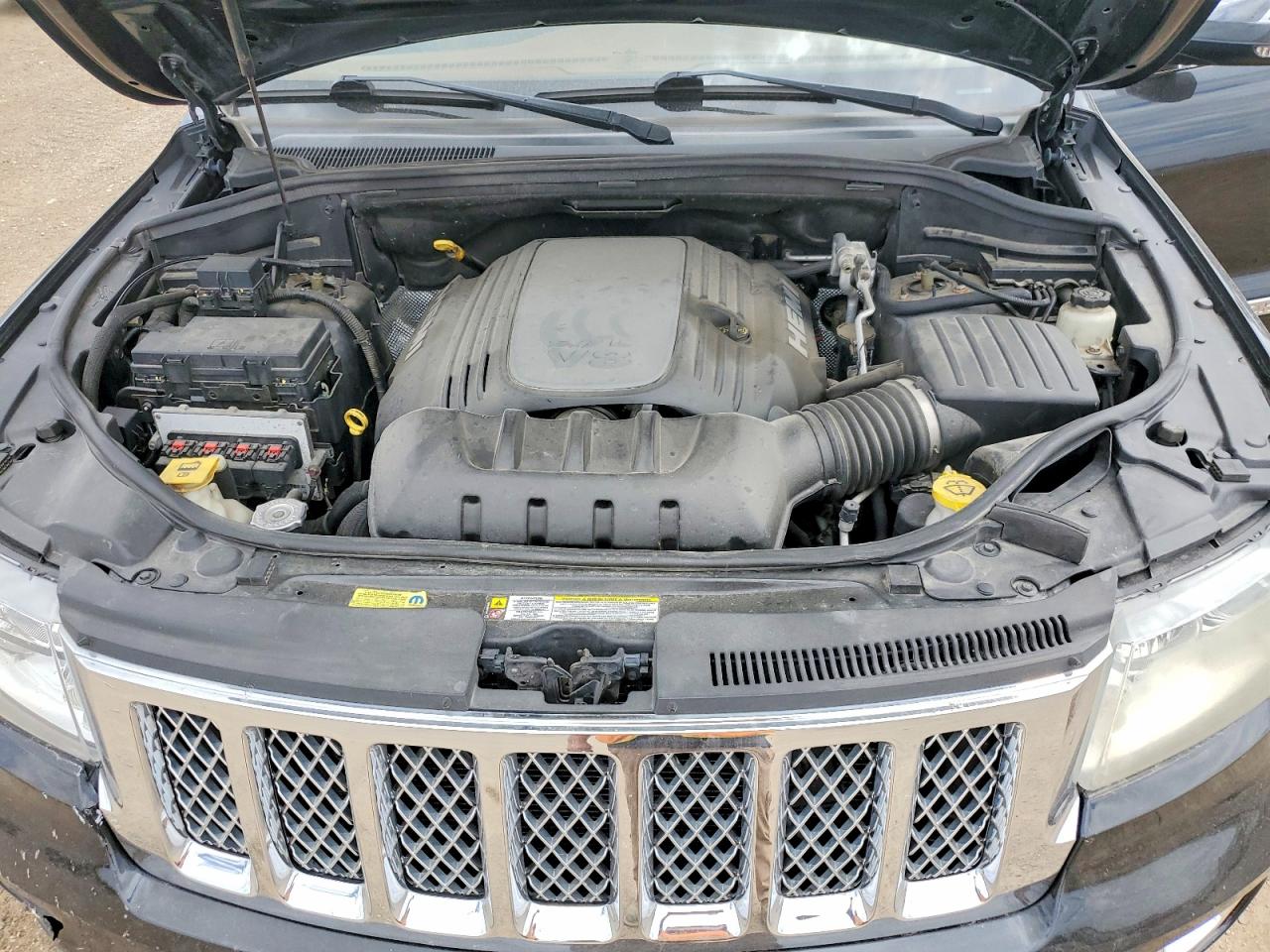 2012 JEEP GRAND CHEROKEE OVERLAND photo 11