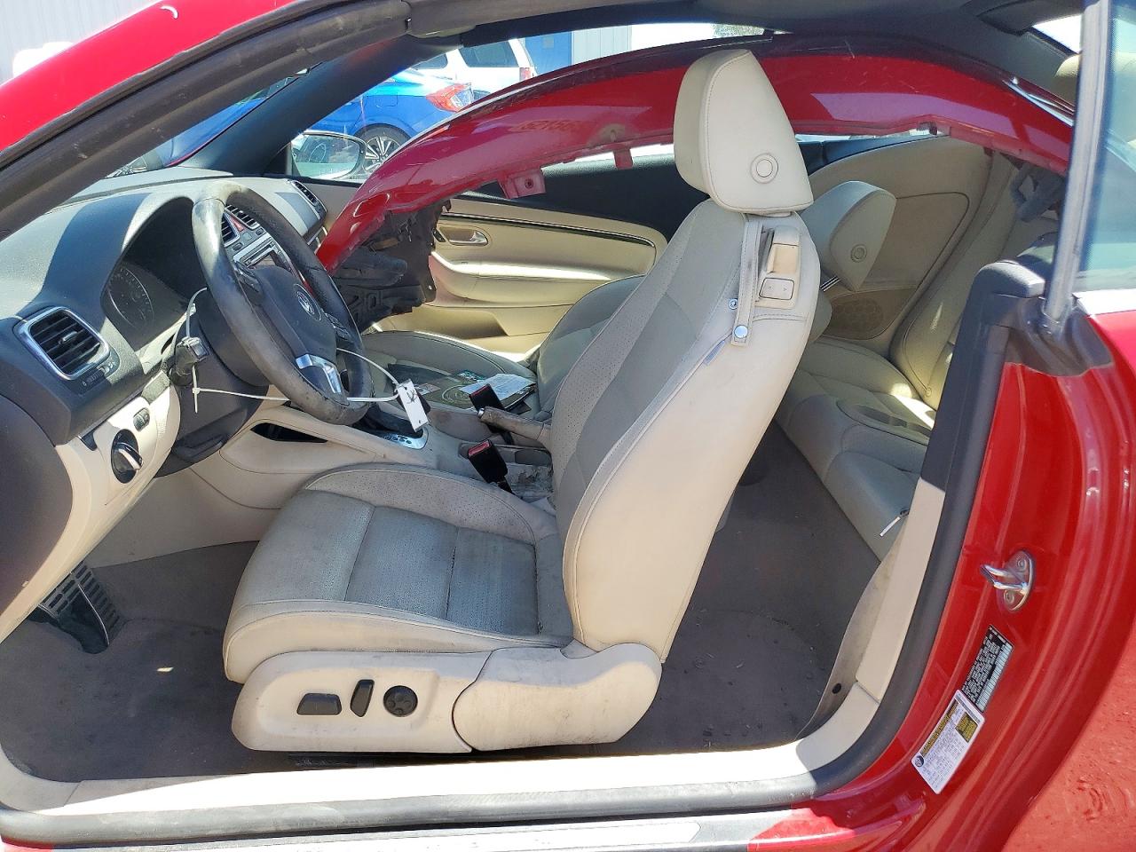 2014 VOLKSWAGEN EOS KOMFORT photo 7