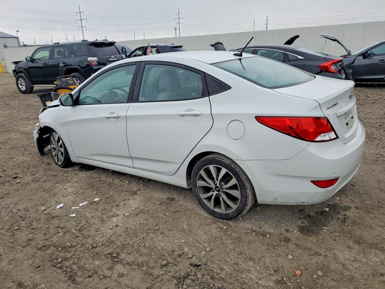 2017 HYUNDAI ACCENT SE photo 3