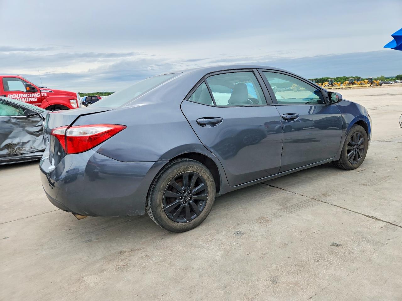 2016 TOYOTA COROLLA LE photo 5