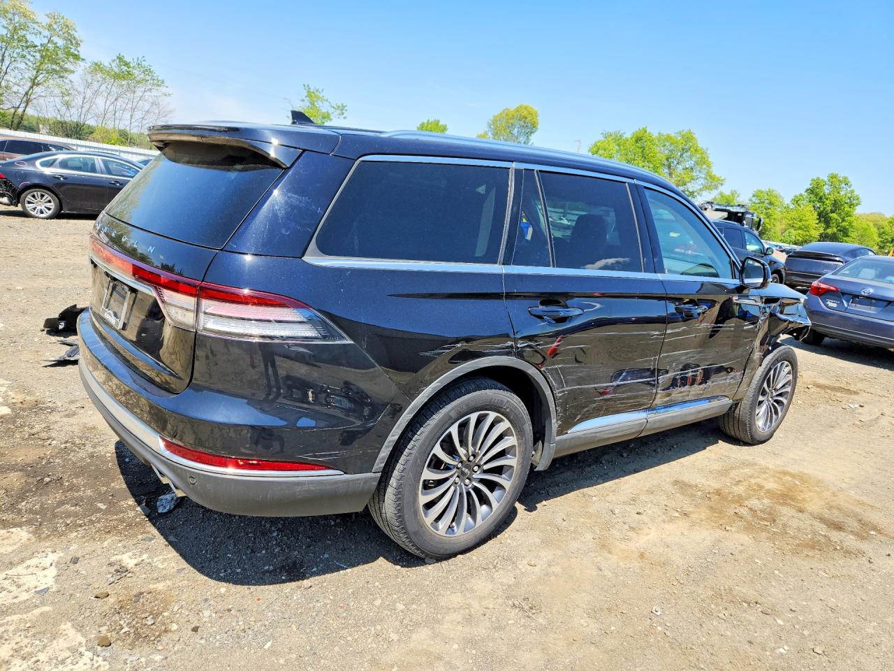 2024 LINCOLN AVIATOR photo 3