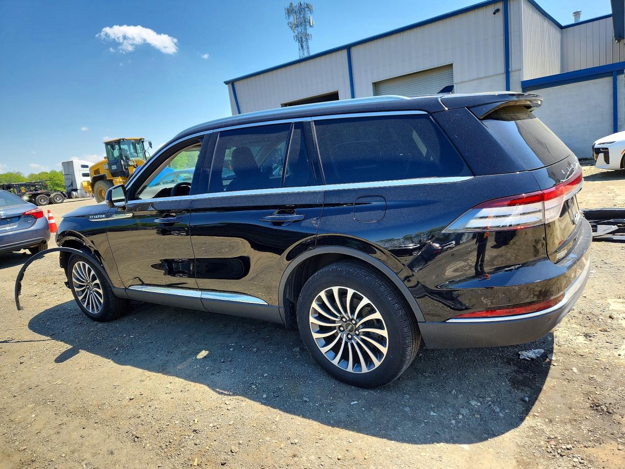 2024 LINCOLN AVIATOR photo 2